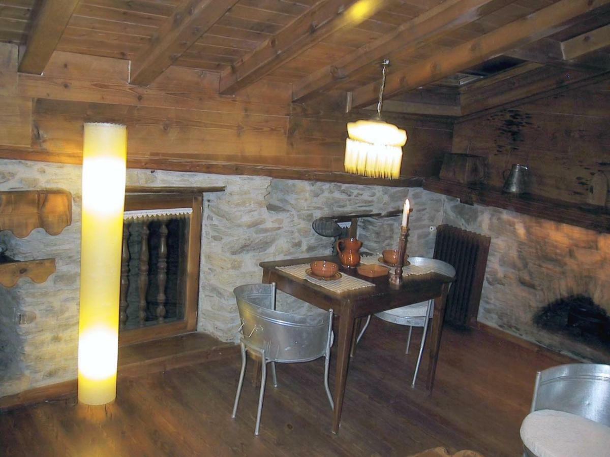 La Llupia Villa Isavarre Eksteriør billede